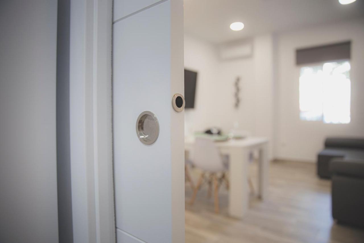 Acogedor Apartamento En Triana Севилья Экстерьер фото