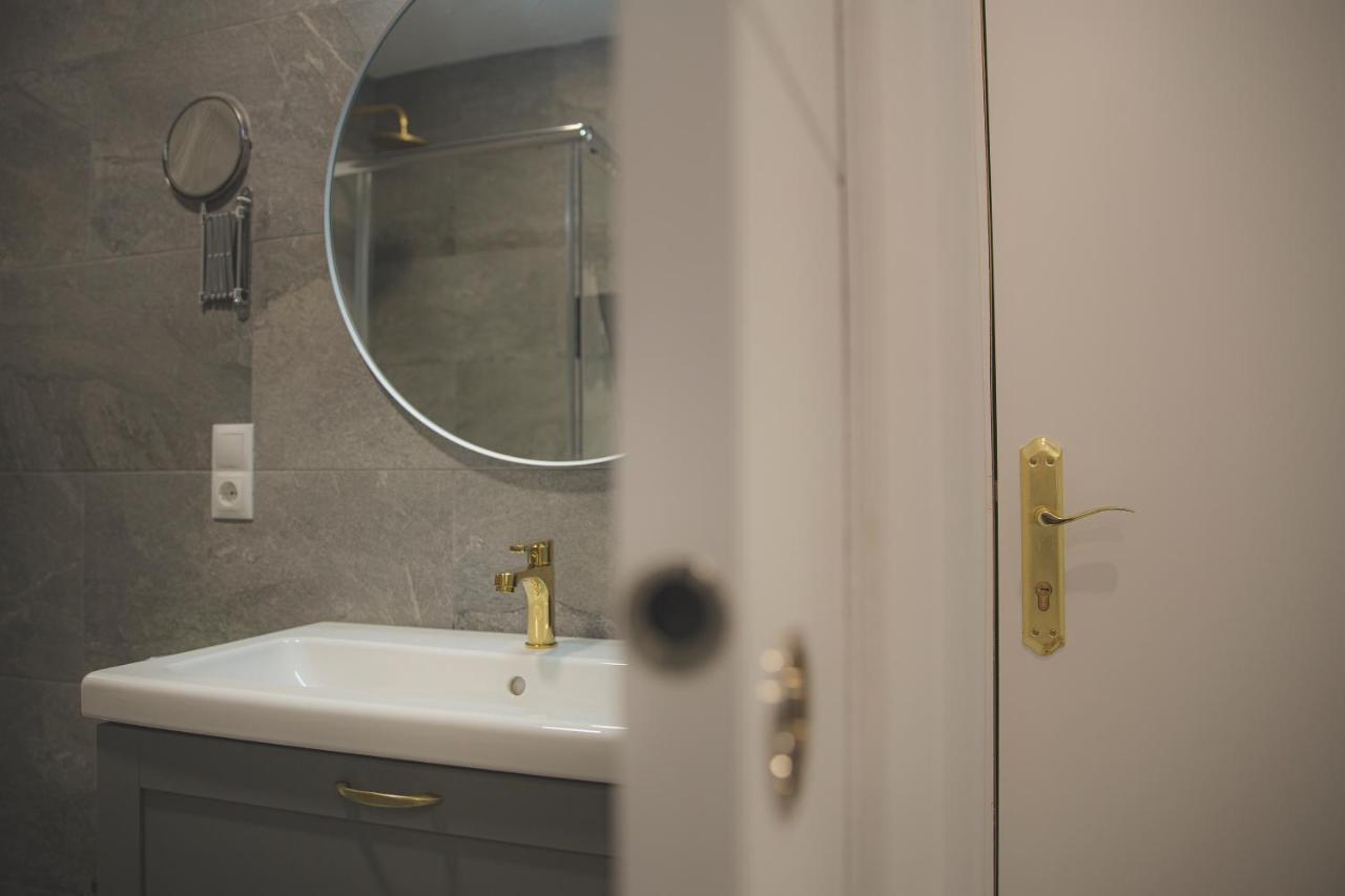 Acogedor Apartamento En Triana Севилья Экстерьер фото